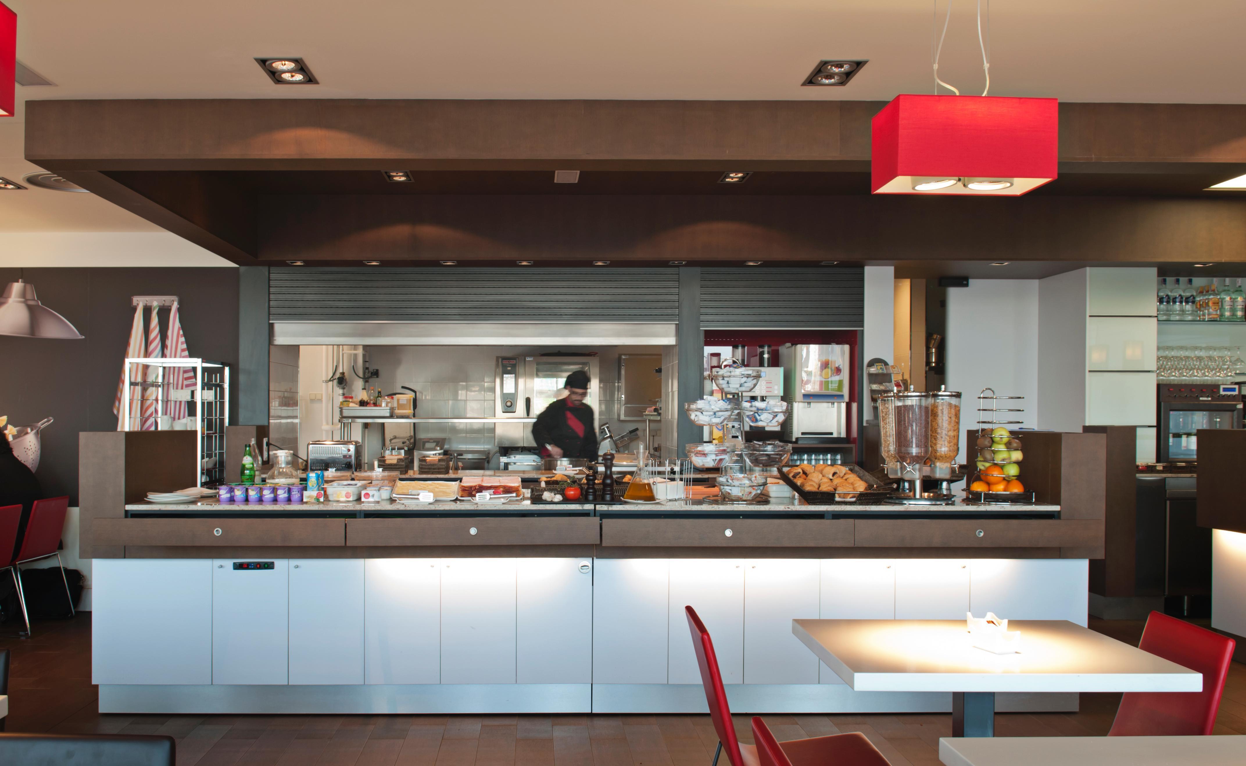 Ibis Lleida Hotel Kültér fotó
